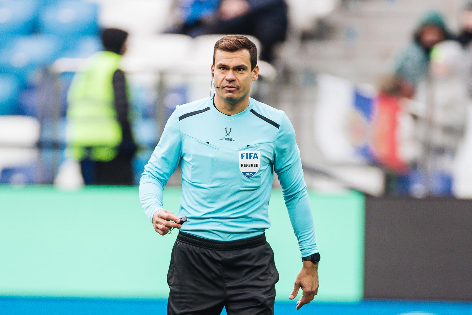 Kirill Levnikov juzgará el partido Dynamo - CSKA