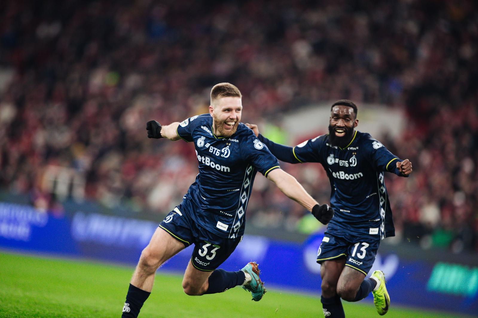 Юбилейный гол Сергеева и обводки Нгамалё: главные цифры матча со «Спартаком»