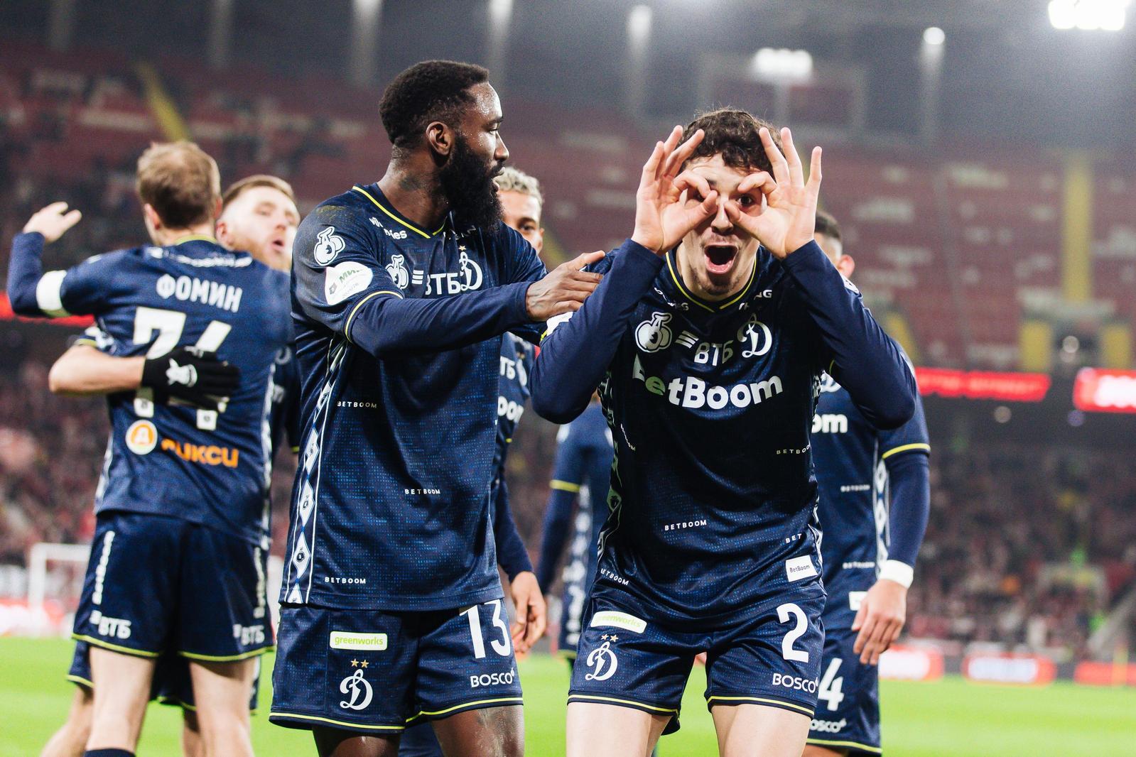 Los primeros mil pasaron: todos los partidos de aniversario del Dynamo en el Campeonato de Rusia