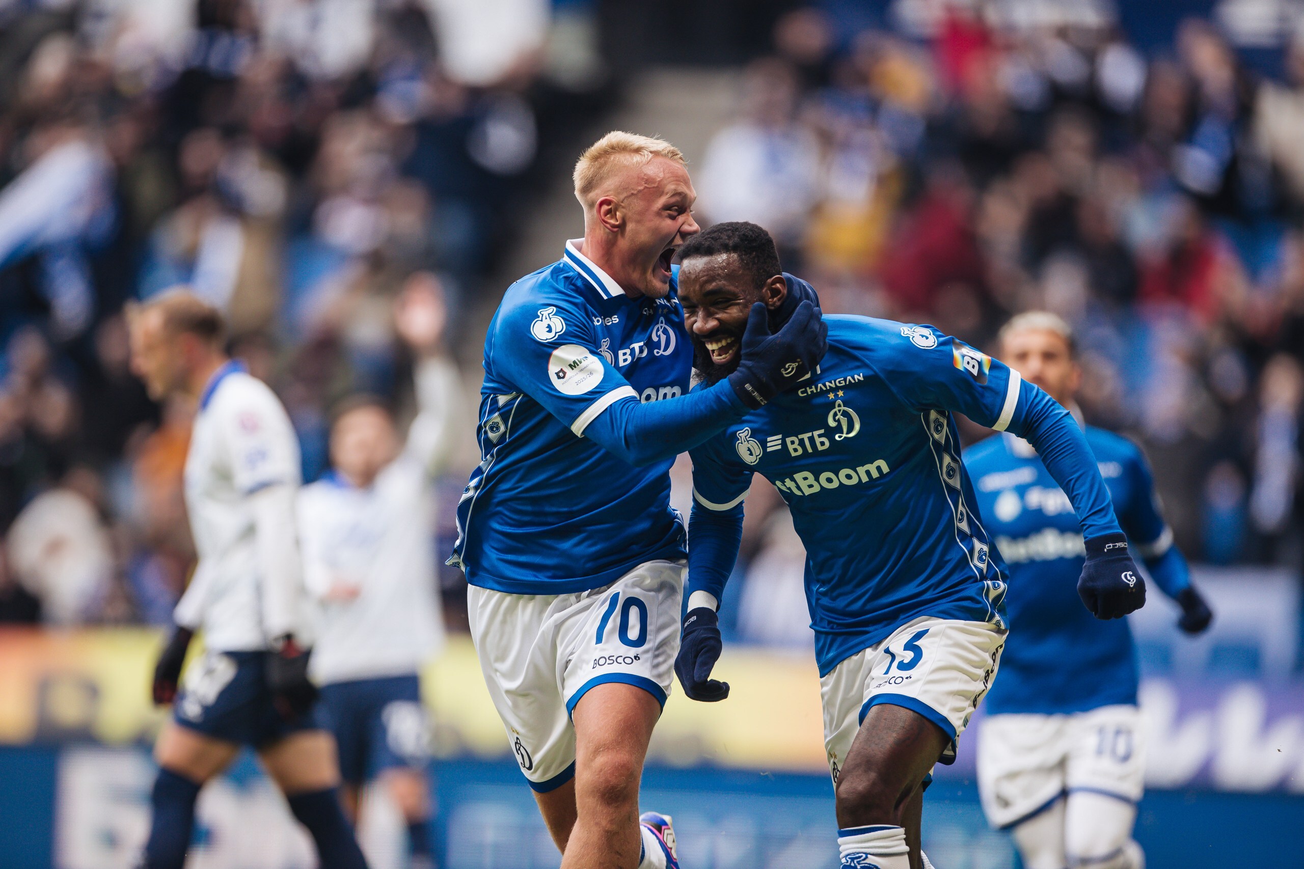 Los blancos y azules derrotaron a Krylia Sovetov en primer partido oficial del año