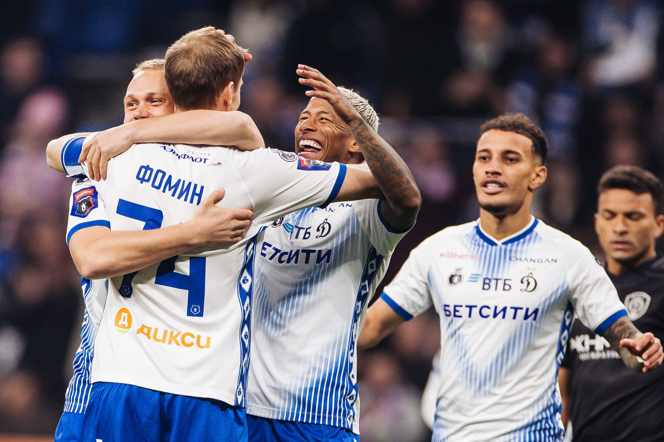 Los goles de Fomin y Tyukavin trajeron la victoria a Dynamo sobre Akhmat