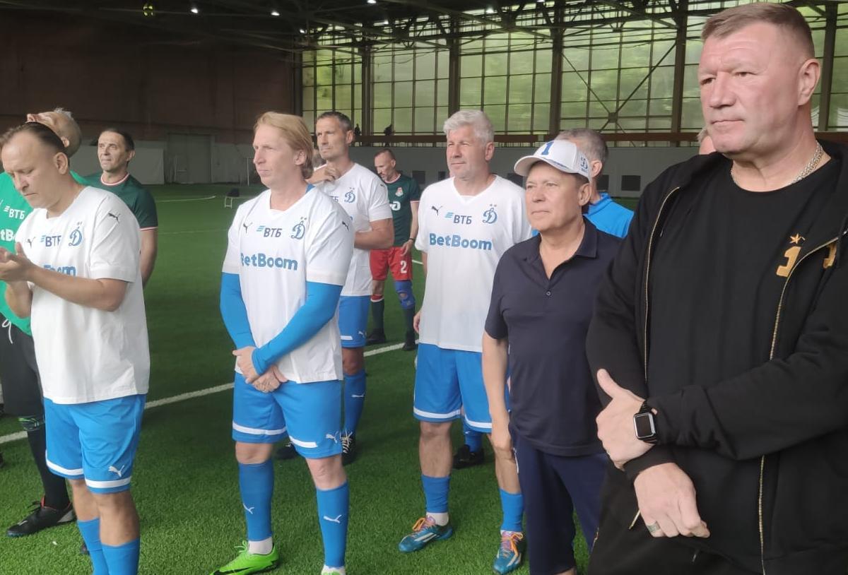 Los veteranos del Dynamo mantienen el liderato en el torneo "estrellas no apagadas" - 2025 Los veteranos del Dynamo mantienen el liderato en el torneo "estrellas no apagadas" - 2025