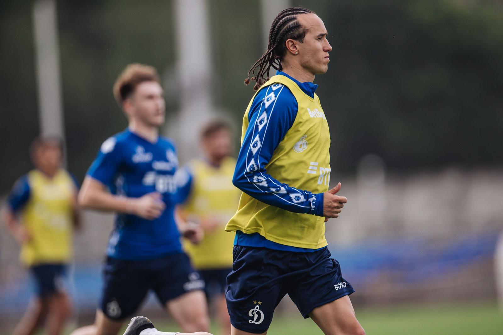 Valery Karpin: "Si no hubiera creído en el trofeo, no habría venido a entrenar" Valery Karpin: "Si no hubiera creído en el trofeo, no habría venido a entrenar"