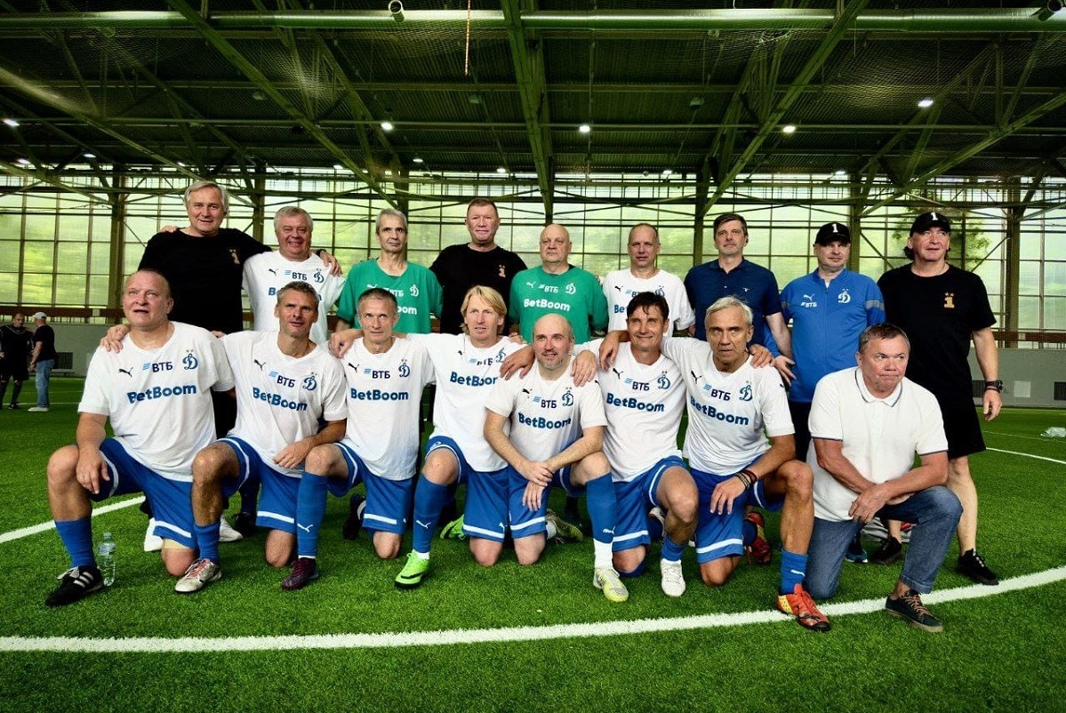 Dínamos aumentó la distancia de sus perseguidores en el torneo "estrellas no apagadas" Dínamos aumentó la distancia de sus perseguidores en el torneo "estrellas no apagadas"