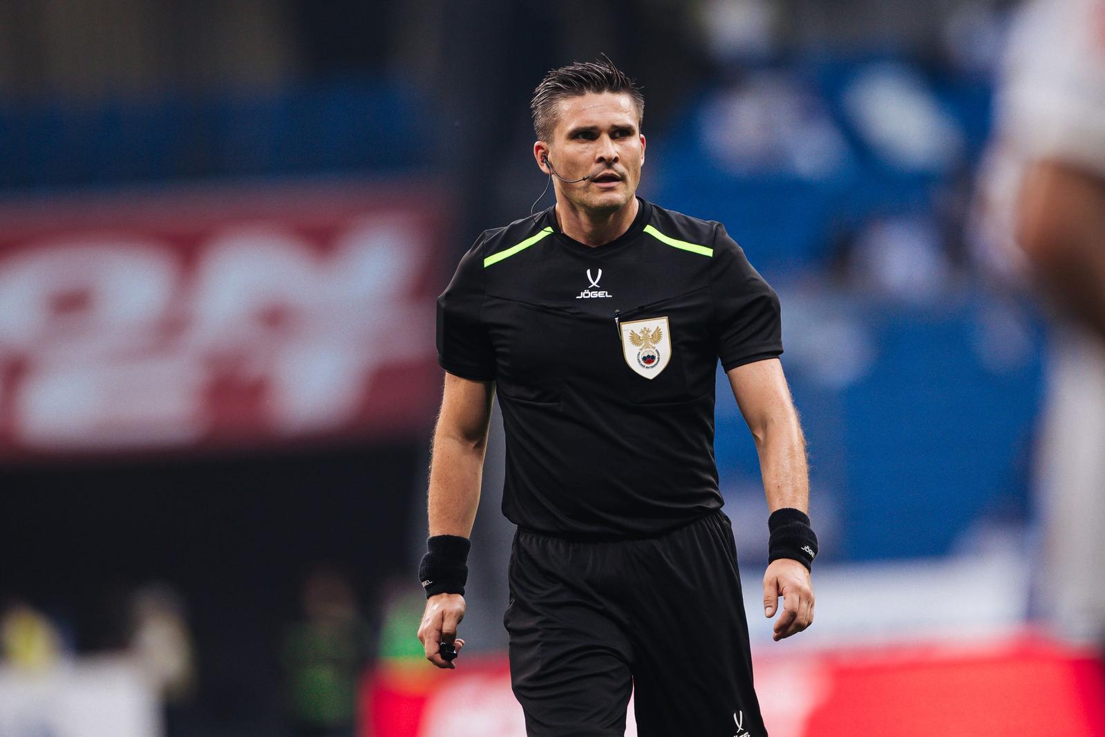 Iván Saraev juzgará el partido de Copa Sochi - Dynamo