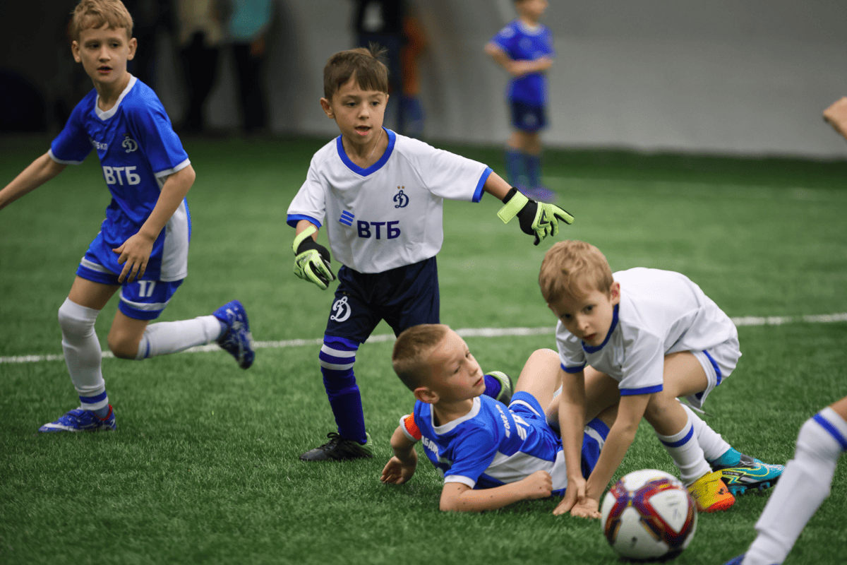 Турнир футбольных школ «Динамо» прошёл в Москве и собрал более 500 спортсменов