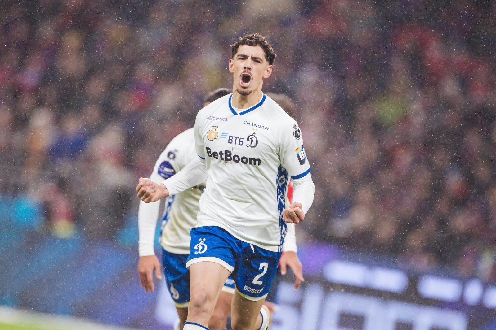 Очередной разгром и юбилейная игра капитана : главные цифры братского дерби