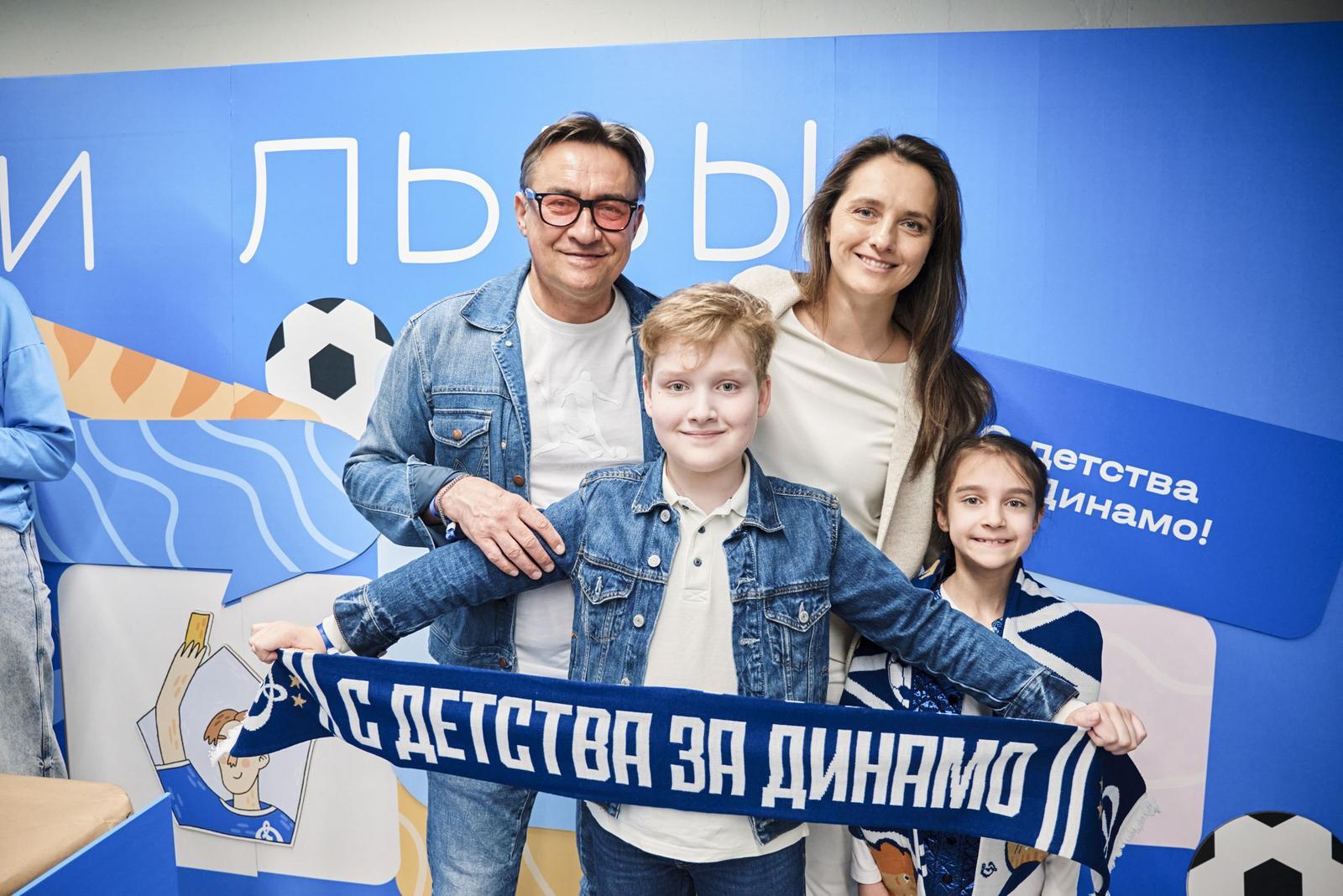 Una gran familia de Dynamo: recordamos a los famosos fanáticos del Club