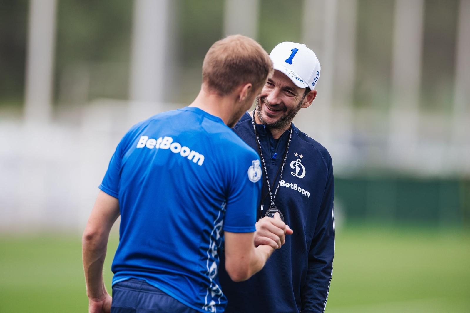 Sandro Schwarz: "Nuestro estilo de juego será intenso y enérgico"