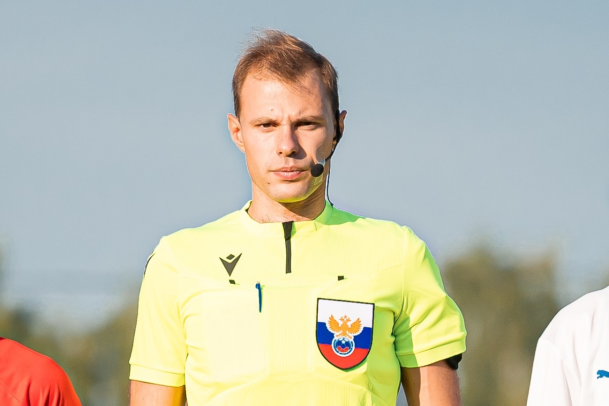 Mikhail Plisko arbitrará el partido de Copa Fakel - Dynamo